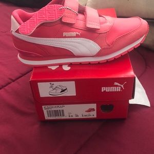 Brand new Pumas Kids shoes size 3.5
